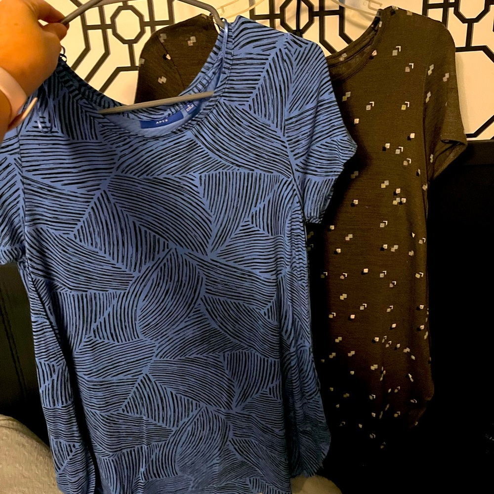 2 woman T’s